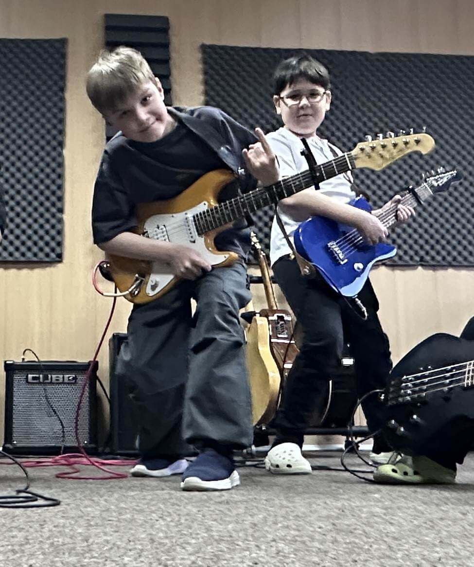 Электрогитара